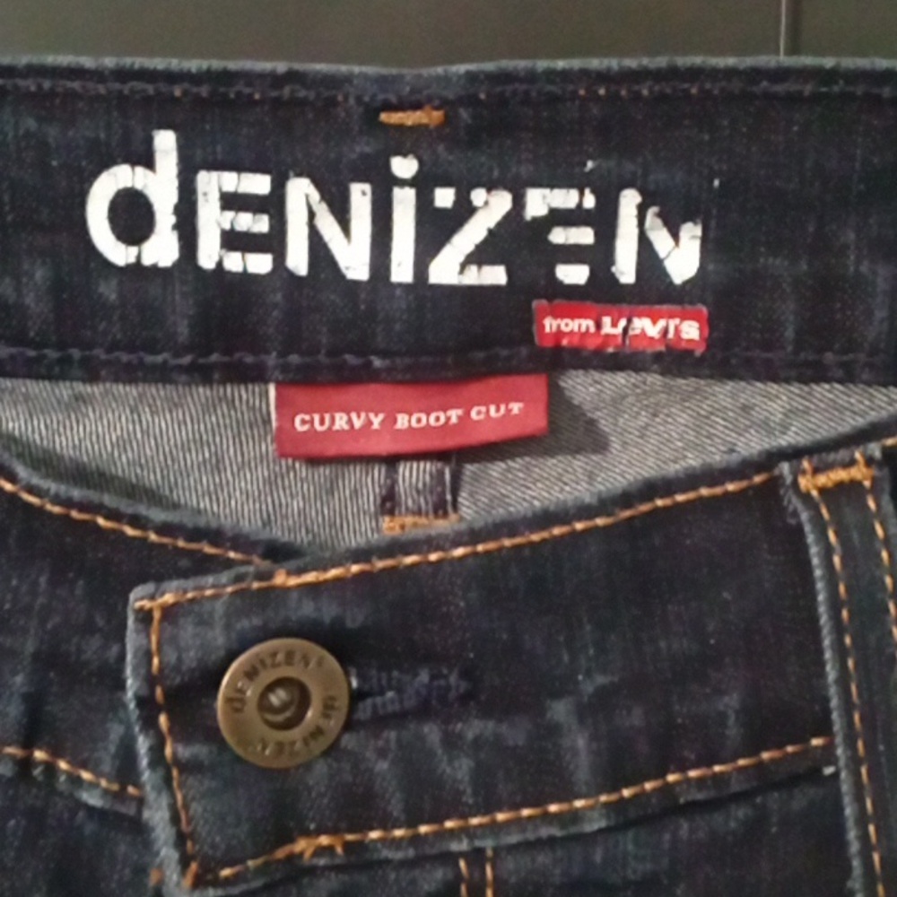 GUC Denizen Curvy boot Cut distressed jeans Size 18 - Picture 3 of 6